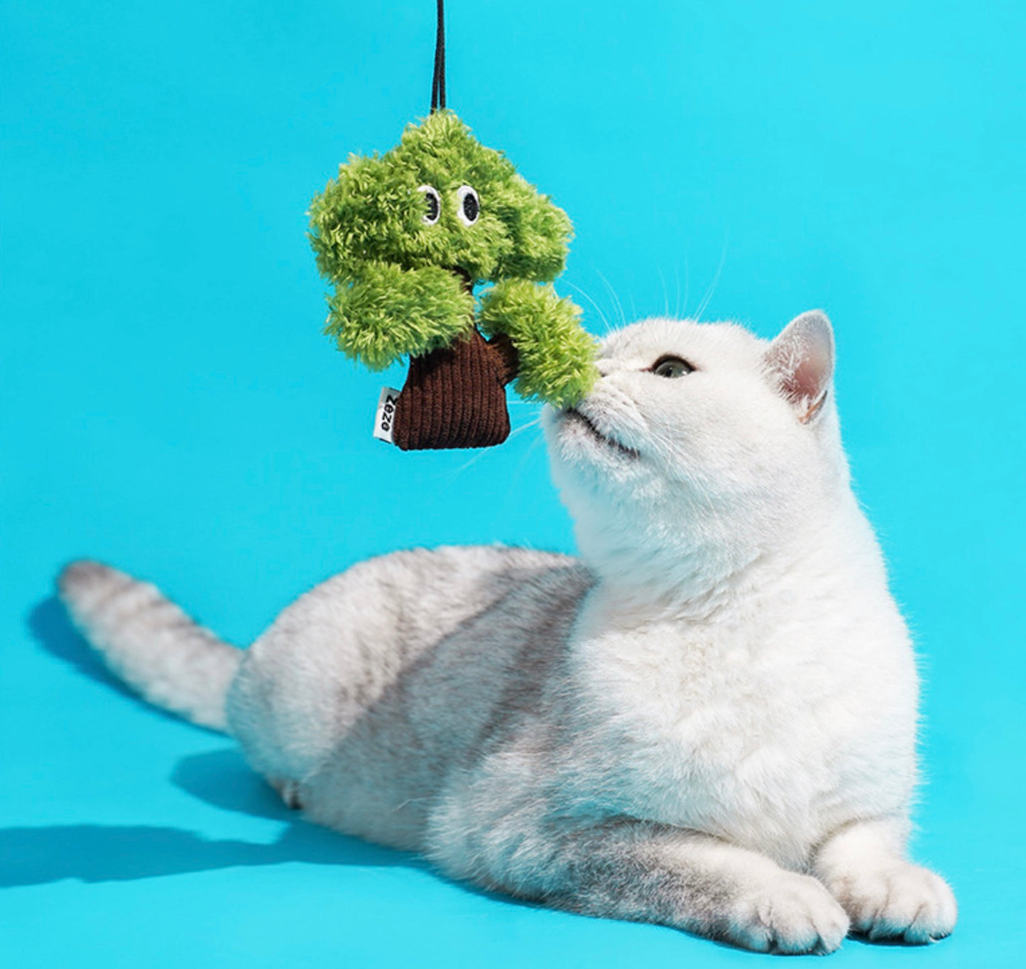 ZEZE Relaxing Pine Catnip Cat Toy (Multi-size)